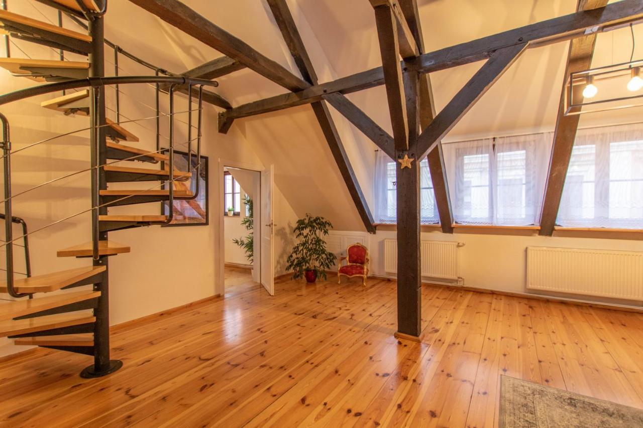 Rose Old Town Apartment Торунь Екстер'єр фото