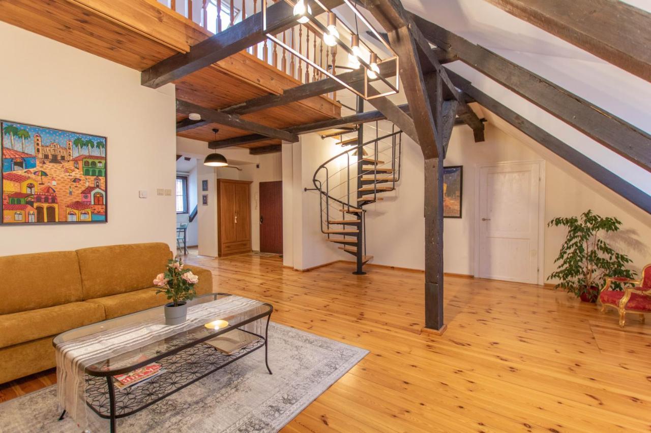 Rose Old Town Apartment Торунь Екстер'єр фото